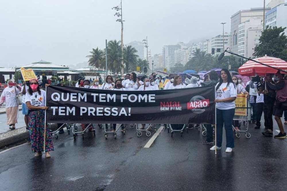 Protesto marca lançamento de campanha Natal sem fome no Rio