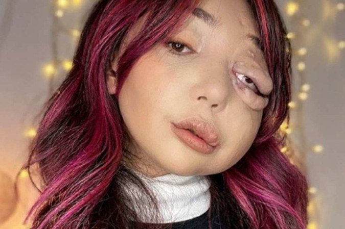 Aos 10 anos, a jovem compartilhou com a família a vontade de publicar vídeos no YouTube e desde então virou um hit nas redes -  (crédito: Reprodução/Instagram/@nikkililly_)