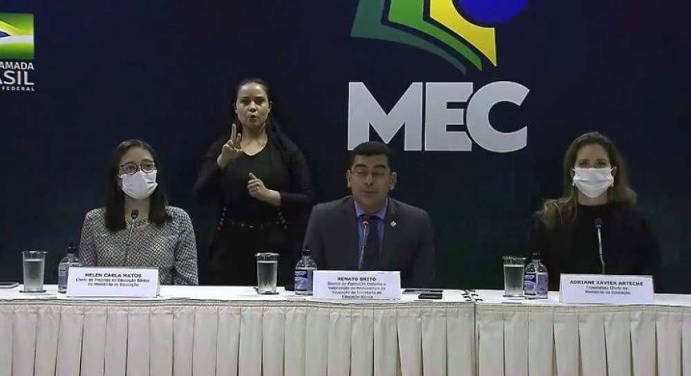 Mec lançou uma formação para professores da educação infantil
