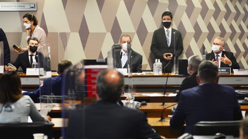 Tribunal de Haia recebe relatório da CPI da Covid contra Bolsonaro