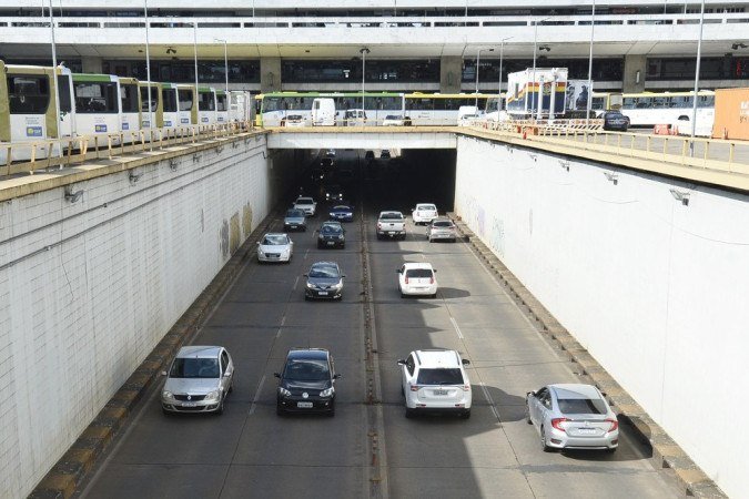 Pista subterrânea conhecida como Buraco do Tatu - (crédito: Minervino Júnior/CB/D.A Press) Pista subterrânea conhecida como Buraco do Tatu - (crédito: Minervino Júnior/CB/D.A Press)