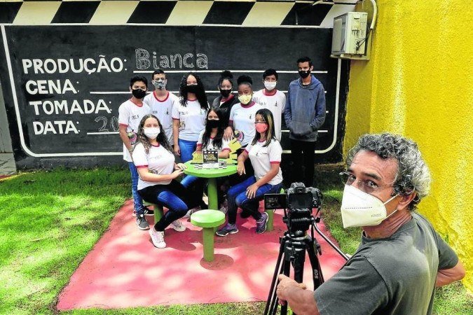 Estudantes desenvolvem a criatividade e descobrem novas possibilidades em projeto de TV escolar -  (crédito: Marcelo Ferreira/CB/D.A Press)