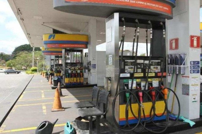 Postos chegaram a ficar sem combustíveis na capital mineira - (crédito: Jair Amaral/EM/D.A Press) Postos chegaram a ficar sem combustíveis na capital mineira - (crédito: Jair Amaral/EM/D.A Press)
