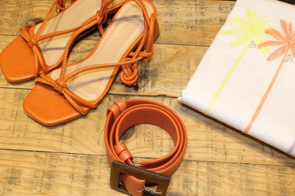 Cinto com Fivela Geométrica, da Lez a Lez, no Brasília Shopping (R$ 169,90)
