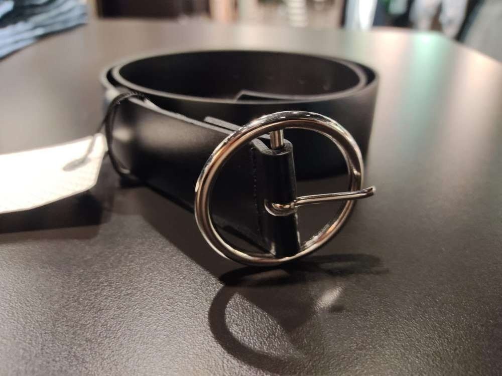 Cinto básico, da YouCom, no Conjunto Nacional (R$ 49,90)
