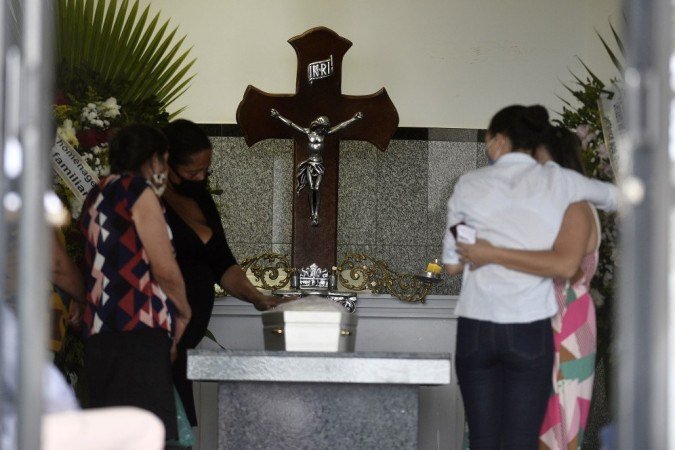 23/10/2021 Cr?dito: Minervino J?nior/CB/D.A Press. Brasil.  Brasilia - DF. Vel?rio e enterro do beb? Amariah Noleto no cemit?io de Planaltina.