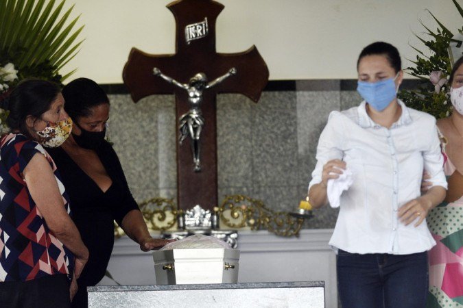 23/10/2021 Cr?dito: Minervino J?nior/CB/D.A Press. Brasil.  Brasilia - DF. Vel?rio e enterro do beb? Amariah Noleto no cemit?io de Planaltina.