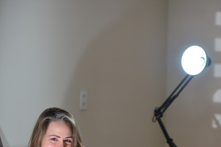 25/10/2021. Crédito: Ed Alves/CB/D.A Press. Brasil. Brasília - DF. Revista. Clubes de Leitura. Na foto Fabiola Trolle.