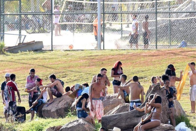 O resultado desta terça (9/11) aponta que cada 100 pessoas com a doença podem transmiti-la, em média, para outros 70 pacientes - (crédito: Ed Alves/CB/D.A Press) O resultado desta terça (9/11) aponta que cada 100 pessoas com a doença podem transmiti-la, em média, para outros 70 pacientes - (crédito: Ed Alves/CB/D.A Press)