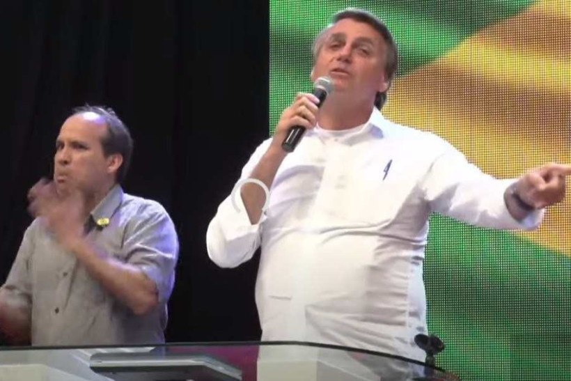 Bolsonaro ironiza julgamento no TSE e alfineta Lula sobre família, drogas e aborto 