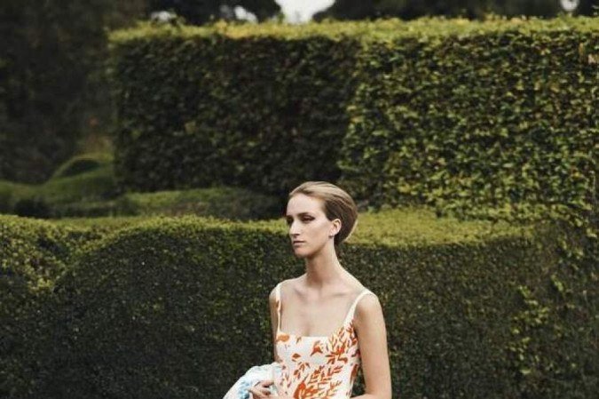 Crédito: Reprodução. Revista. Moda Cottagecore. Camponesas modernas.