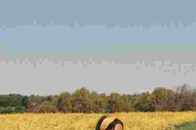 Crédito: Reprodução. Revista. Moda Cottagecore. Camponesas modernas.