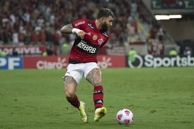 Segundo a denúncia, o jogador teria tentado impedir o controle do exame antidoping e atrasou as coletas de urina e sangue -  (crédito: Alexandre Vidal / Flamengo)