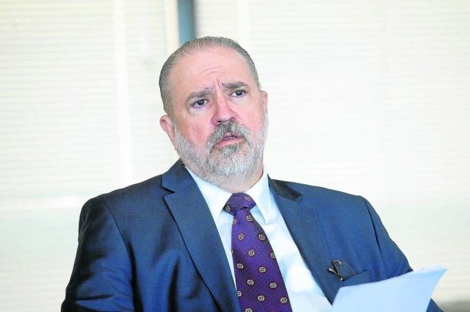 A PGR, de Augusto Aras, foi a responsável por pedir ao Supremo a punição do deputado: órgão ainda não se posicionou sobre indulto - (crédito: Antonio Augusto/Secom/PGR) A PGR, de Augusto Aras, foi a responsável por pedir ao Supremo a punição do deputado: órgão ainda não se posicionou sobre indulto - (crédito: Antonio Augusto/Secom/PGR)