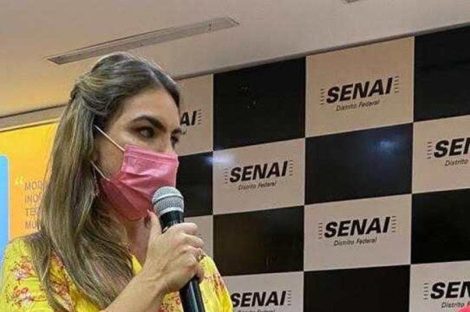 Descri&ccedil;&atilde;o: Coluna 360 - Deputada Paula Belmonte, emocionada, homenagear&aacute; Igor Diolindo, do Projeto Rompendo Barreiras.