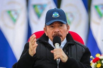 Ortega, que completa 80 anos em 11 de novembro, transfere tarefas todos os dias para a esposa Murillo -  (crédito:  AFP)