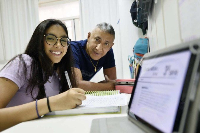 Isabela Cardoso recebe o apoio do pai, João Ricardo -  (crédito:  Minervino Júnior/CB)