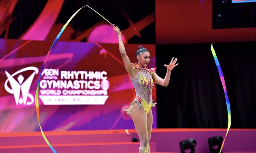 Bárbara Domingos se classifica à final do Mundial de Ginástica Rítmica
