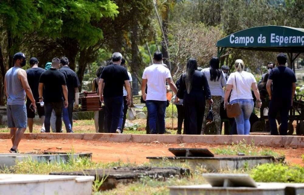 Finados: trânsito ao redor de cemitérios será alterado a partir de sábado