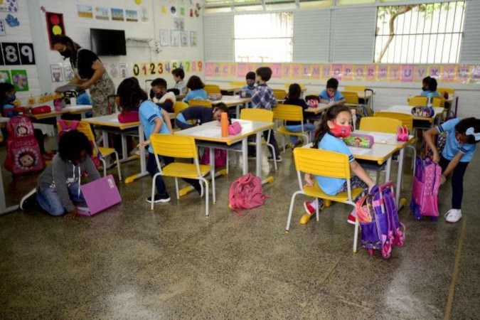 Rede Municipal está com 1,9 mil vagas de estágio abertas para estudantes do  ensino superior