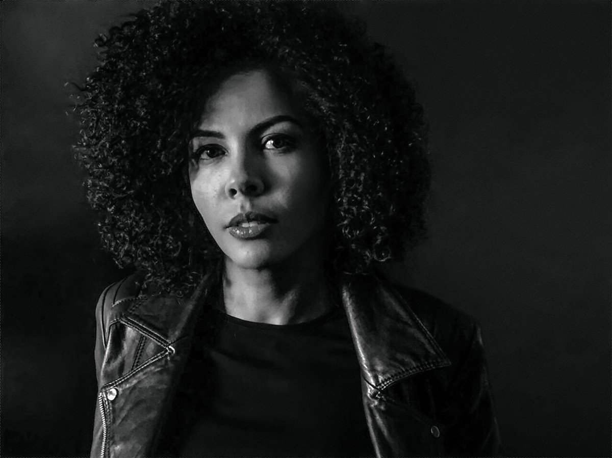 Escritora Yara Nakahanda Monteiro