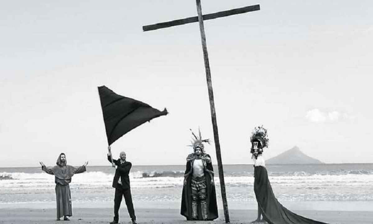 Cena de Terra em Transe (1967), de Glauber Rocha 