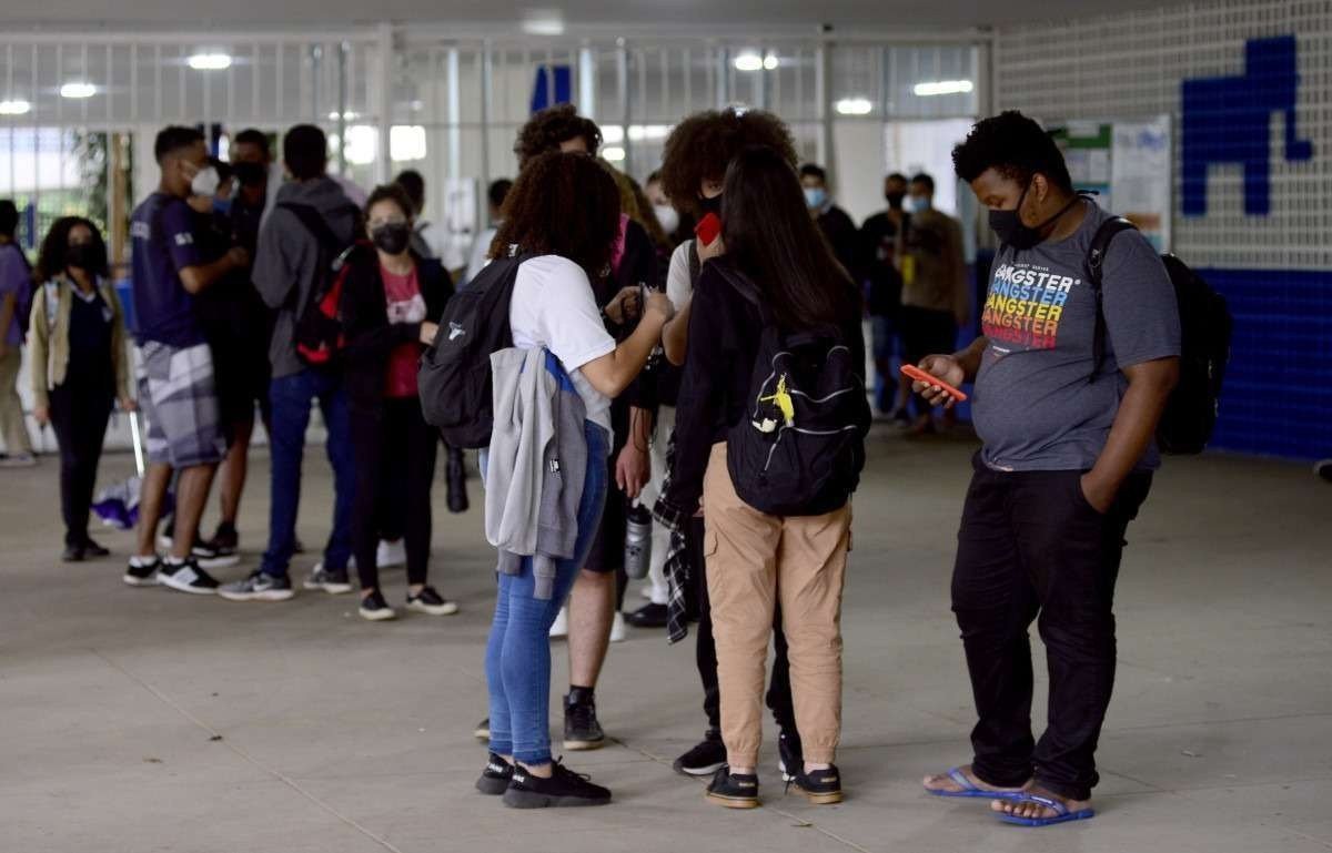  05/11/2021 Crédito: Marcelo Ferreira/CB/D.A Press. Brasil. Brasilia - DF Colégio Elefante Branco, alunos falam sobre a volta as aulas 100 % presencial.