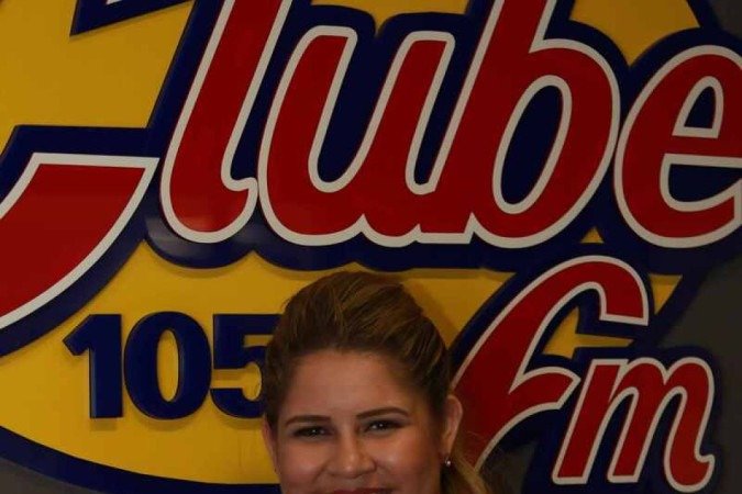 Durante entrevista à rádio Clube FM: sucessos e interação com o público