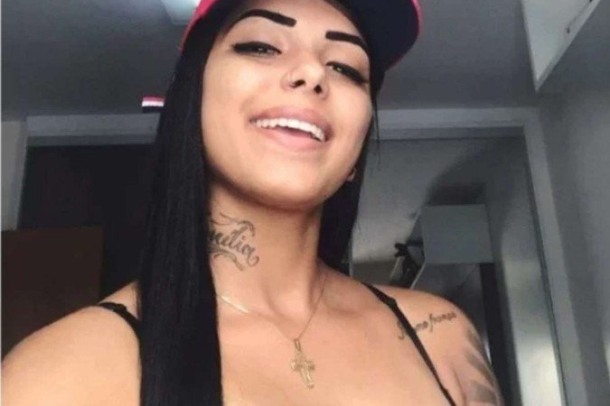  05/11/2021-Ana Carolina de Lima Araújo foi vítima de feminicídio. A jovem, 25 anos, morreu com um tiro na nuca e foi encontrada no Motel Play Time