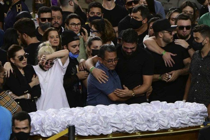  06-11-2021- Enterro da cantora Marília Mendonça em Goiânia- Parque  memorial de Goiânia