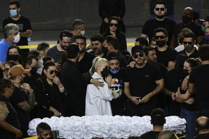  06-11-2021- Enterro da cantora Marília Mendonça em Goiânia- Parque  memorial de Goiânia