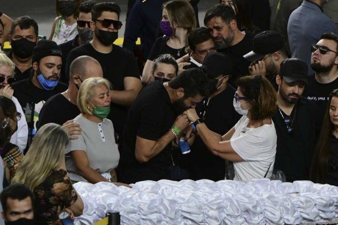  06-11-2021- Enterro da cantora Marília Mendonça em Goiânia- Parque  memorial de Goiânia