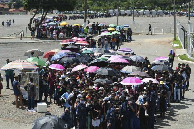  06-11-2021- Enterro da cantora Marília Mendonça em Goiânia- Parque  memorial de Goiânia
