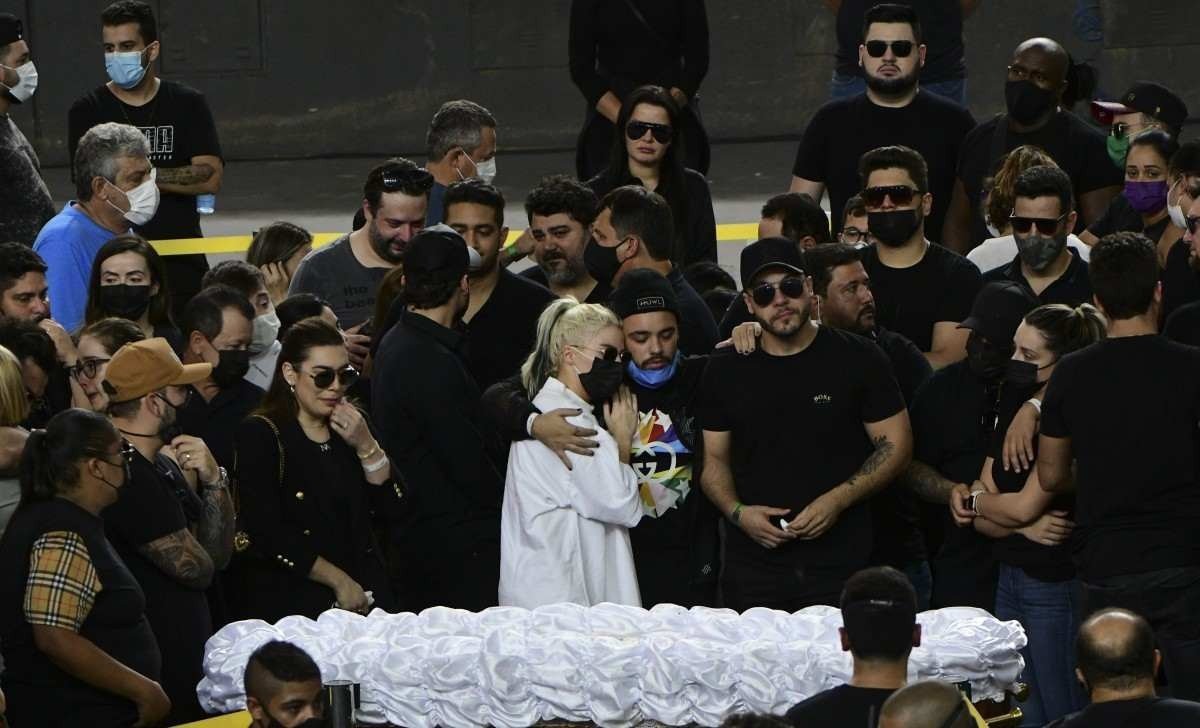  06-11-2021- Enterro da cantora Marília Mendonça em Goiânia- Parque  memorial de Goiânia