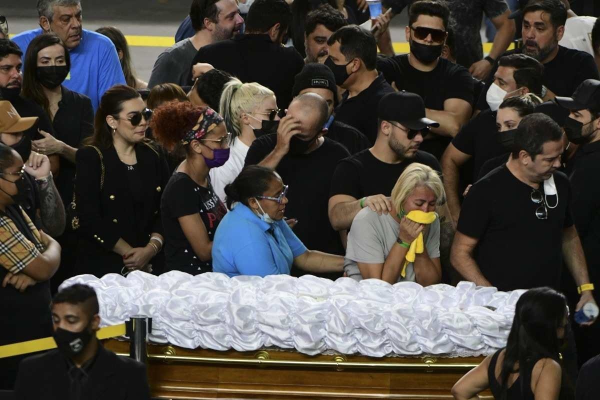  06-11-2021- Enterro da cantora Marília Mendonça em Goiânia- Parque  memorial de Goiânia