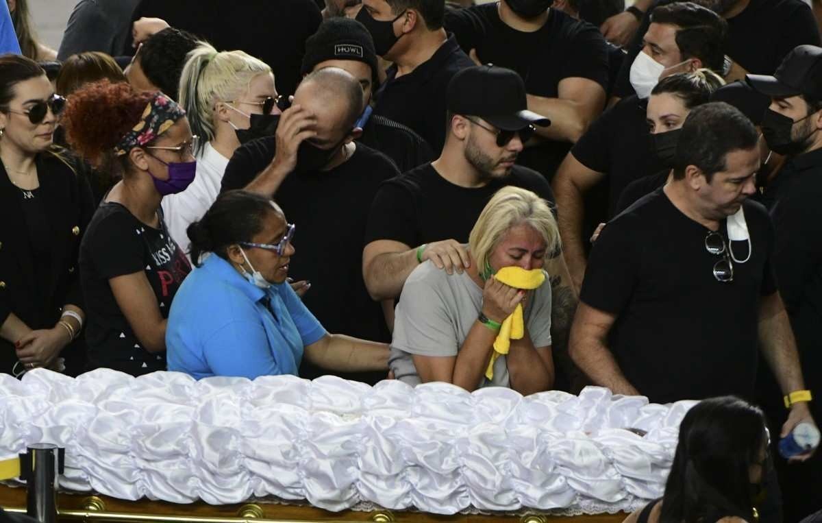  06-11-2021- Enterro da cantora Marília Mendonça em Goiânia- Parque  memorial de Goiânia