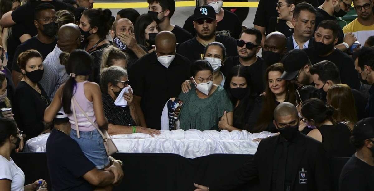 Enterro da cantora Marília Mendonça em Goiânia- Parque  memorial de Goiânia