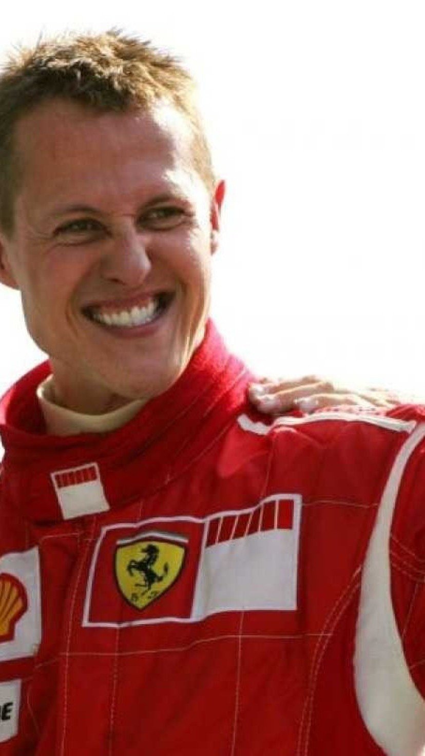  (FILES) In this file photo taken on September 10, 2006, German Ferrari driver Michael Schumacher celebrates on the podium of the Monza racetrack after the Italian Formula One Grand prix, in Monza. / AFP / Patrick HERTZOG
      Caption  -  (crédito: Patrick Hertzog/AFP)
