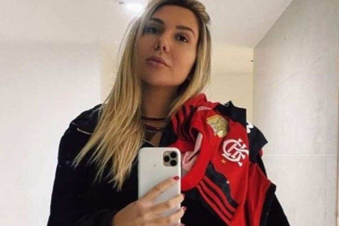 Filha de treinador Renato Gaúcho desabafa e clama por sua saúde mental após receber enxurrada de comentários de torcedores do Flamengo - (crédito: Instagram/Reprodução) Filha de treinador Renato Gaúcho desabafa e clama por sua saúde mental após receber enxurrada de comentários de torcedores do Flamengo - (crédito: Instagram/Reprodução)