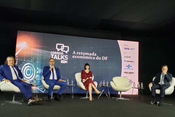  C CB TALKS com Samanta Sallum. 
Primeiro Bloco. Dep. Leonardo Prudente,Presidente da Camara Legislativa do Distrito Federal, Mateus Oliveira, Secretario de Desenvolvimento Urbano e Habitaçao do DF e José Aparecido Freire, predidente da Fecomercio DF.
Dionysio Klavdianos, persidente SINDUSCOM DF.