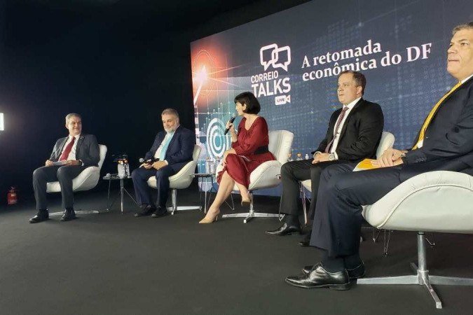 C CB TALKS com Samanta Sallum. 
Primeiro Bloco. Dep. Leonardo Prudente,Presidente da Camara Legislativa do Distrito Federal, Mateus Oliveira, Secretario de Desenvolvimento Urbano e Habitaçao do DF e José Aparecido Freire, predidente da Fecomercio DF.
Dionysio Klavdianos, persidente SINDUSCOM DF.