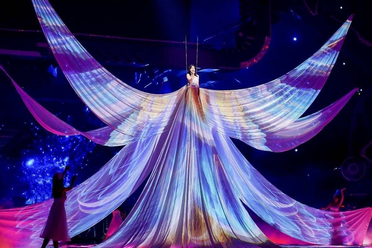 Chinese actress Qin Lan performs during the 2019 Tmall 11:11 Global Shopping Festival gala in Shanghai on November 10, 2019. China OUT / AFP / STR
      