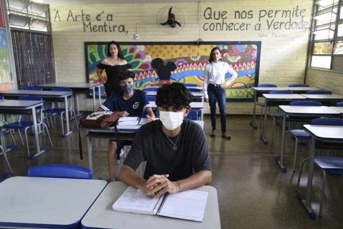 Profissionais devem integrar o quadro de servidores da Secretaria de Educação - (crédito: Minervino Júnior/CB) Profissionais devem integrar o quadro de servidores da Secretaria de Educação - (crédito: Minervino Júnior/CB)