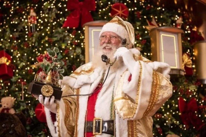 Pedro Marcos Vilas Boas, policial militar aposentado, virou o Bom Velhinho há 9 anos. Este ano, está fazendo a alegria das crianças que visitam o Taguatinga Shopping