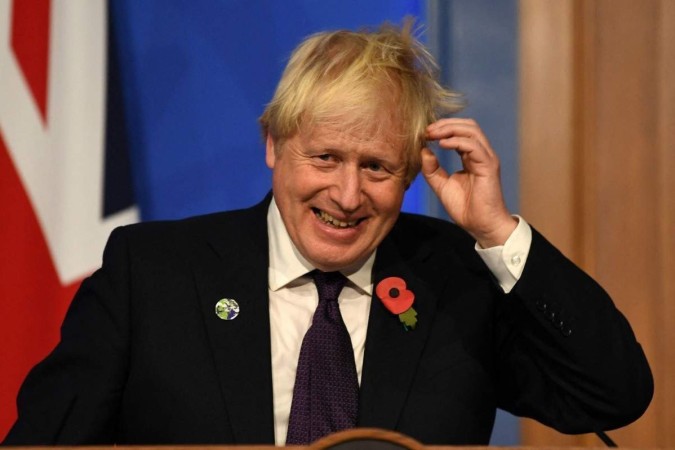 No Reino Unido, após crise, ministros renovaram apoio a Boris Johnson