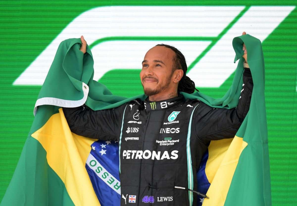 Proposta de cidadão honorário do Brasil a Lewis Hamilton tramita em urgência