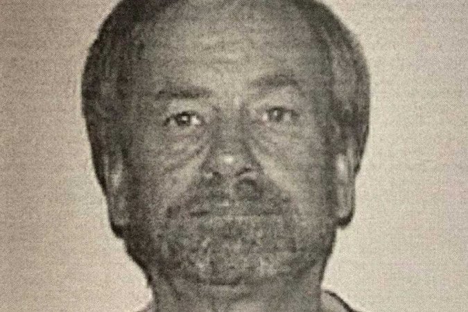 Ted Conrad saiu de um banco de Cleveland com US$ 250 mil enfiados em um saco de papel - (crédito: US Marshalls Service/BBC) Ted Conrad saiu de um banco de Cleveland com US$ 250 mil enfiados em um saco de papel - (crédito: US Marshalls Service/BBC)