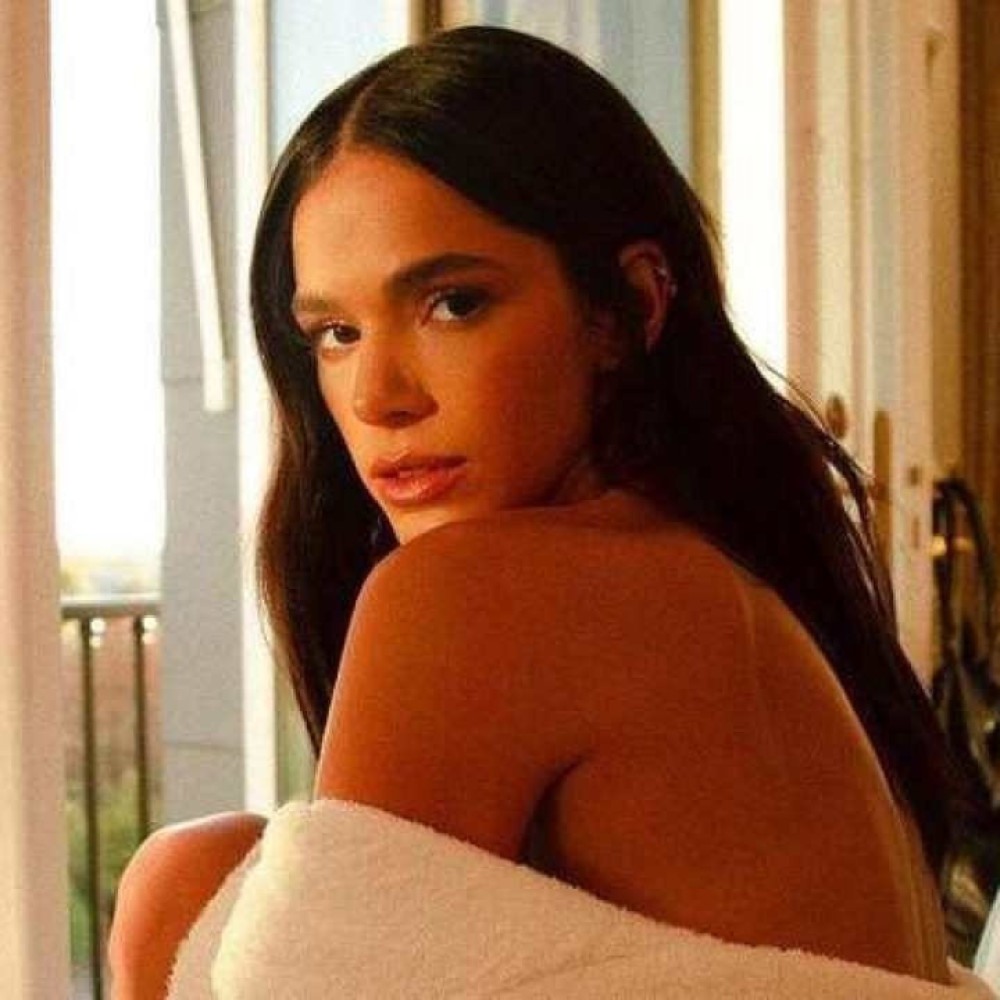 Bruna Marquezine revela que era segunda opção para interpretar a Supergirl