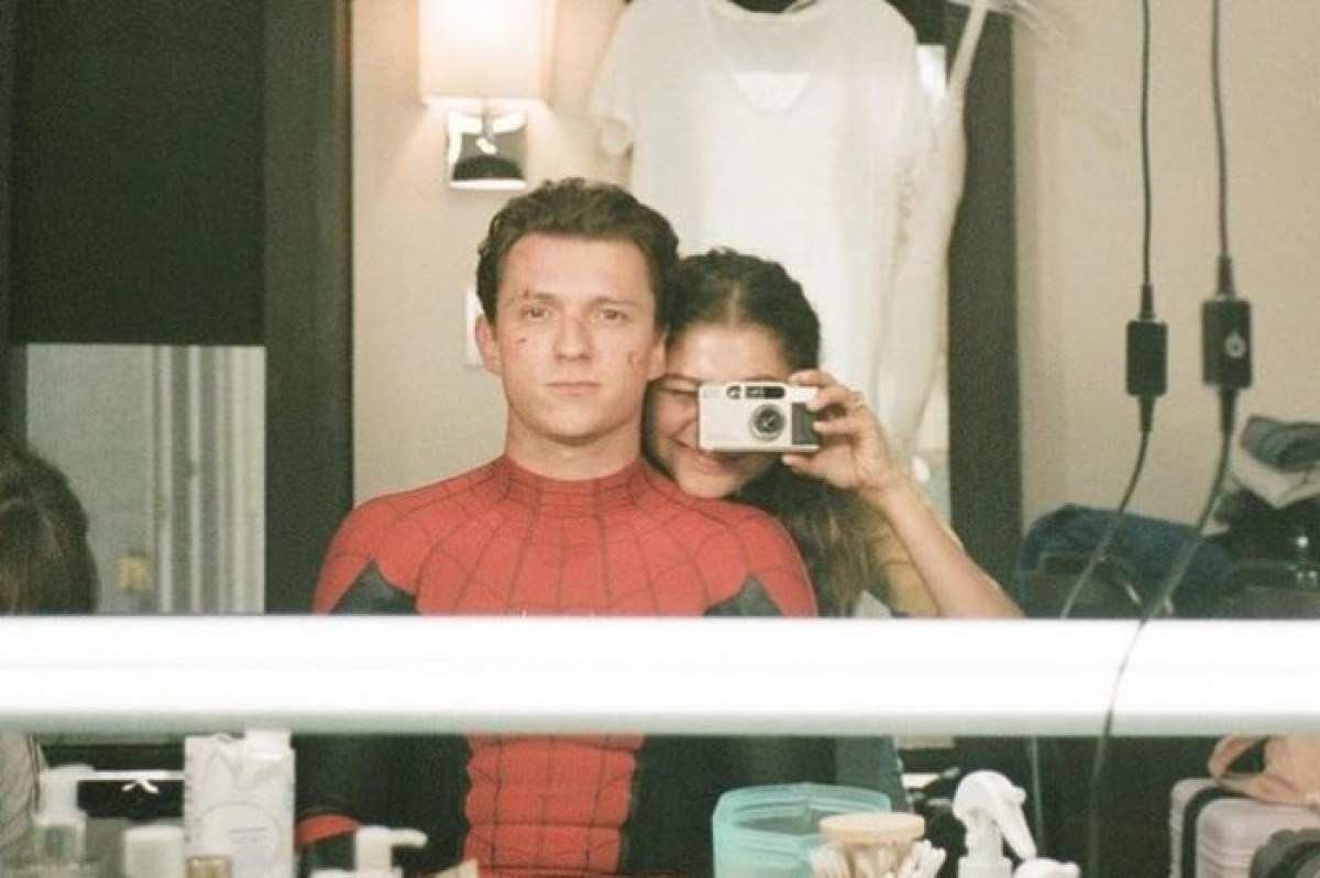 Tom Holland e Zendaya vão morar juntos na mansão do ator em Londres, diz site