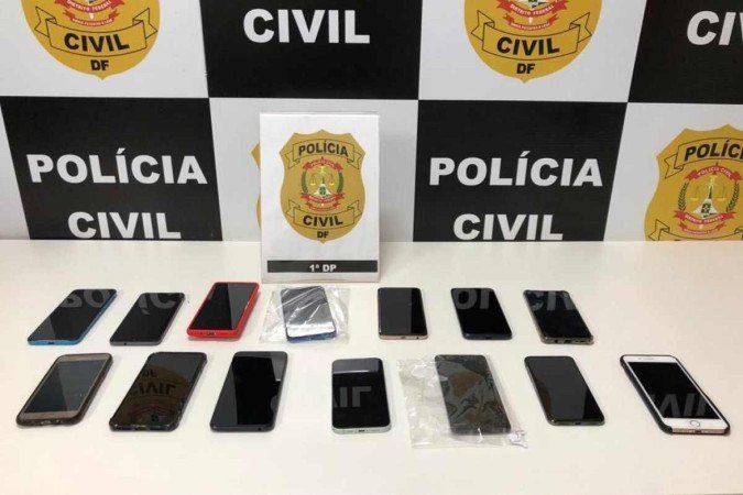 Celulares roubados foram recuperados pela PCDF - (crédito: PCDF/Divulgação) Celulares roubados foram recuperados pela PCDF - (crédito: PCDF/Divulgação)